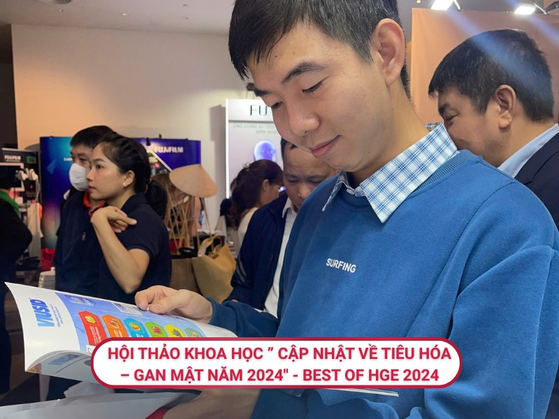 Bác sĩ xem thông tin Viusid tại hội thảo Best of HGE 2024 - “Cập nhật về Tiêu hóa - Gan mật 2024”